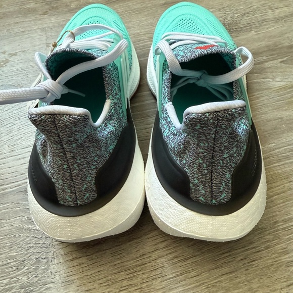 Adidas UltraBoost Light 'Flash Aqua Bright Red' IE1692 Women Size 8 - Picture 2 of 5